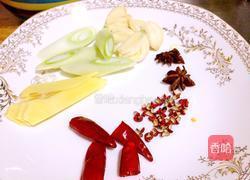 三黄鸡炖土豆的做法图解3