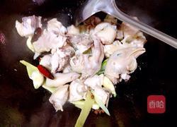 三黄鸡炖土豆的做法图解7