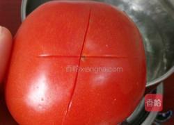 番茄汁鸡蛋面的做法图解2