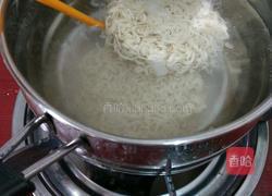 番茄汁鸡蛋面的做法图解6