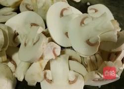 倒笃菜肉片炒平菇的做法图解2