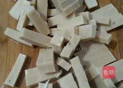 冻豆腐炒豆角的做法图解2