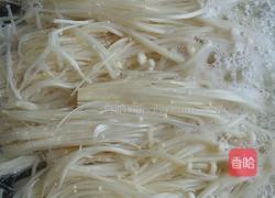 金针菇的做法图解1