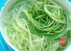 凉拌西葫芦的做法图解5