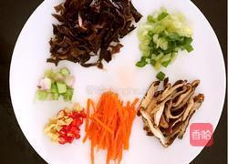 滑鸡煲仔饭的做法图解3