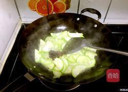 豆豉鸡蛋炒西葫芦的做法图解5