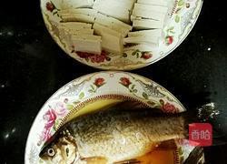 砂锅枸杞香菇鲫鱼豆腐汤的做法图解1