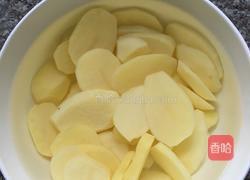 胡萝卜炒土豆片的做法图解2