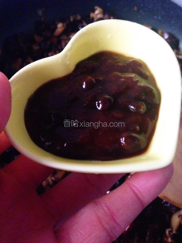 加入黄豆酱