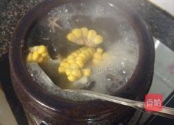 玉米排骨煲的做法图解5