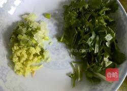 胡萝卜土豆香肠炒饭的做法图解2