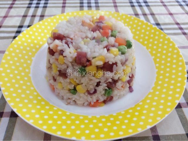 腊肠虾仁什锦炒饭