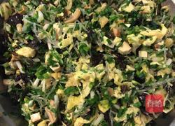 韭菜鸡蛋煎饺的做法图解3