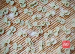 芹菜汁蝴蝶面的做法图解8