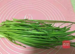 香煎豆腐烧木耳的做法图解2