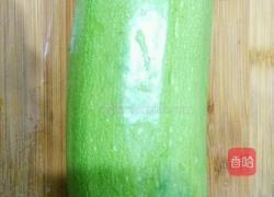 西葫芦煎饼的做法图解1
