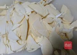 腊肉炒鲜笋的做法图解3