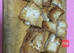 香煎豆腐烧木耳的做法图解1