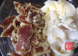 野生藜蒿炒腊肉的做法图解2