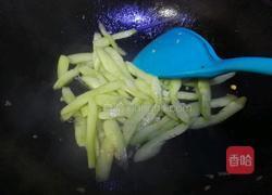 青瓜炒鲜鱿的做法图解11