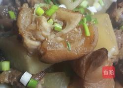 白萝卜黑木耳炖猪蹄的做法图解7