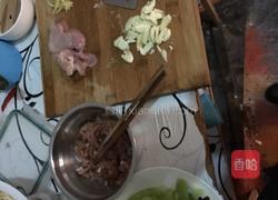 莴笋炒肉丝的做法图解1