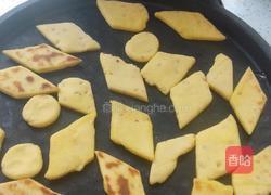 紫薯，蛋黄，枣泥玉米面饼！的做法图解6
