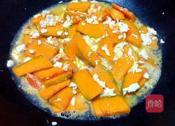 咸蛋炒南瓜的做法图解5