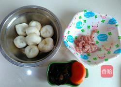 荸荠炒肉丝的做法图解1