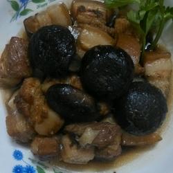 蘑菇炖肉