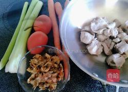 蔬菜排骨汤的做法图解2