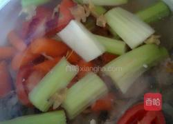 蔬菜排骨汤的做法图解5