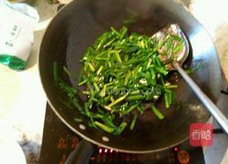 韭菜炒鸡蛋的做法图解4