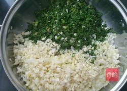 荠菜鲜虾水饺的做法图解6