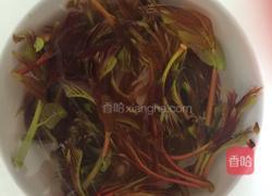 香椿芽炒鸡蛋的做法图解2