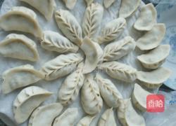 韭菜鸡蛋虾仁饺子的做法图解13