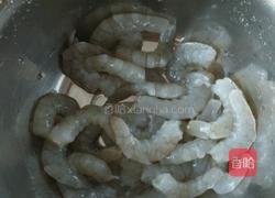 韭菜鸡蛋虾仁饺子的做法图解4