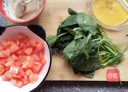 西红柿鸡蛋方便面的做法图解1