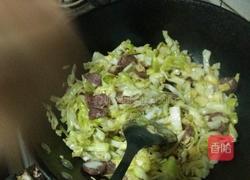 腊肠茴子白的做法图解3