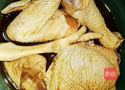 红枣枸杞野蘑菇老母鸡汤的做法图解2