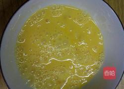 秘制虾皮蒸滑蛋的做法图解1