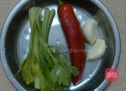 凉拌红白萝卜块的做法图解1