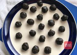 熊猫芝麻汤圆的做法图解4