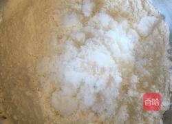 豆沙花式面包的做法图解1