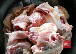 炸鸡骨架的做法图解1