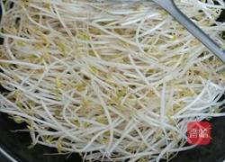 蒜香豆芽的做法图解5