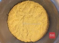 玉米面贴饼子的做法图解3