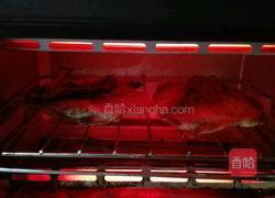 箱烤鲫鱼的做法图解3