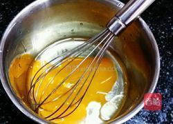 香蕉松饼的做法图解2