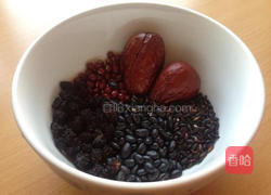 五谷杂粮糊－红黑系列的做法图解1